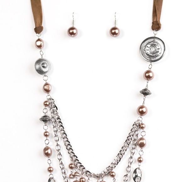 Accessories - Picture 5 of 8